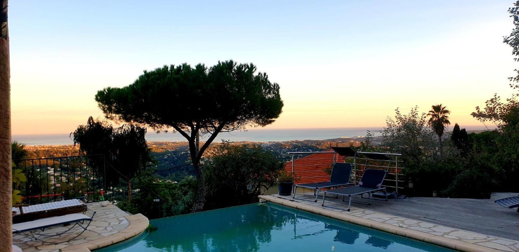 "Aux Balcons Du Riou" Avec Vue Mer 180 Degres Vence Luaran gambar